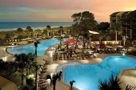 hilton head suites oceanfront.